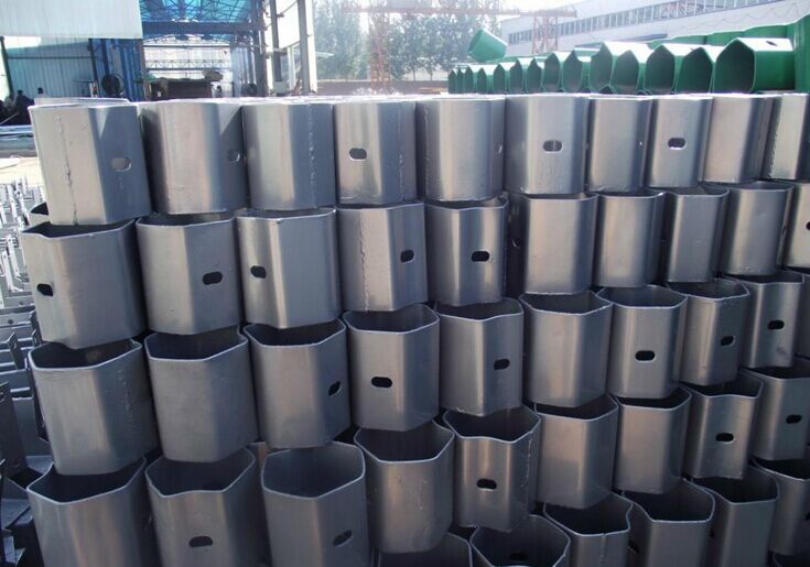 ��\����K